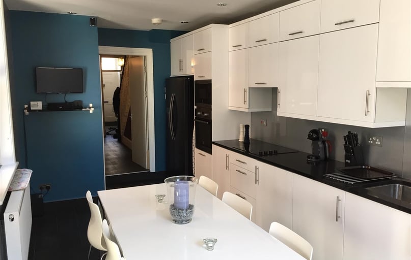 Cavendish Place, Jesmond, Newcastle - Image 1